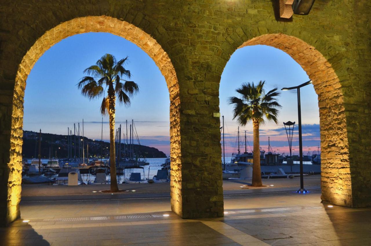 Istrian Lux Residence Koper Bagian luar foto